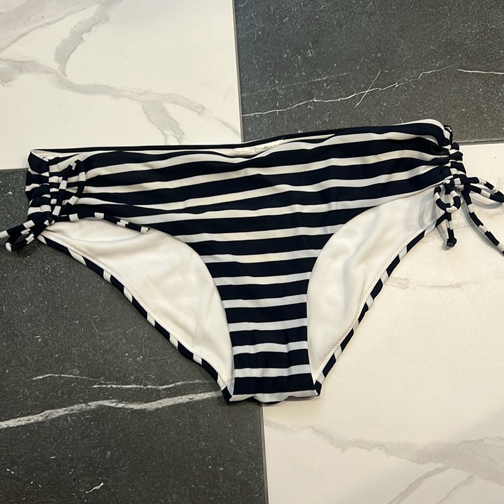 Gap Navy/White Striped Bikini M (top) L (bottoms) - Picture 2 of 6